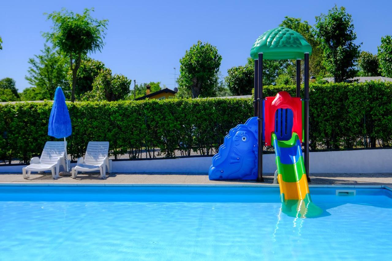 Campeggio Trevisago Iris Park Moniga del Garda Exterior foto
