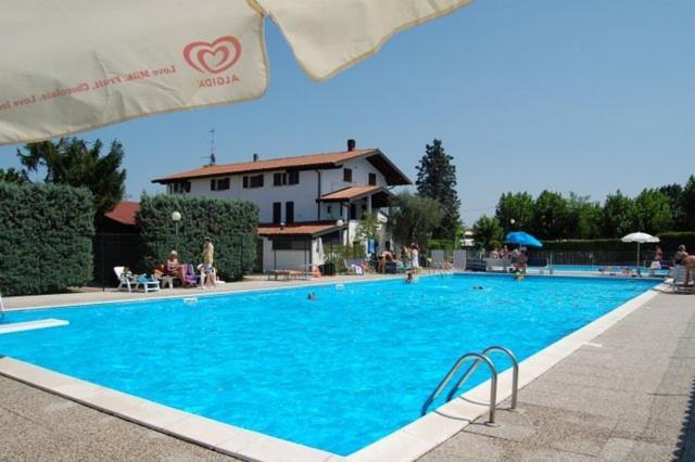 Campeggio Trevisago Iris Park Moniga del Garda Cameră foto